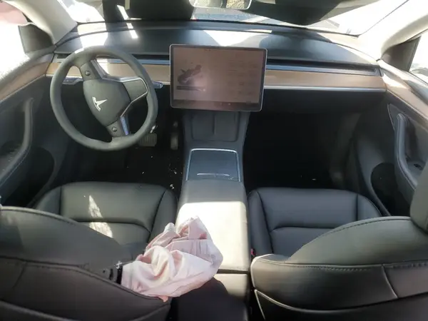7SAYGAEE5SF289828 2025 TESLA MODEL Y - Image 8