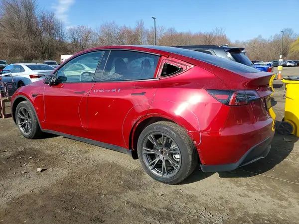 7SAYGAEE5SF291305 2025 TESLA MODEL Y - Image 2
