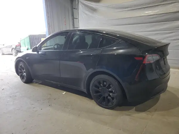 7SAYGAEE6NF323926 2022 TESLA MODEL Y - Image 2