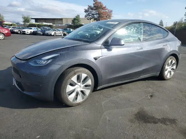 7SAYGAEE6NF358367 2022 TESLA MODEL Y - Image 1
