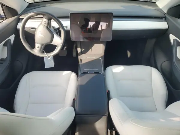 7SAYGAEE6NF358367 2022 TESLA MODEL Y - Image 8