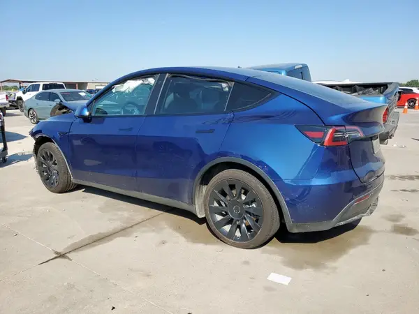 7SAYGAEE6NF400228 2022 TESLA MODEL Y - Image 2