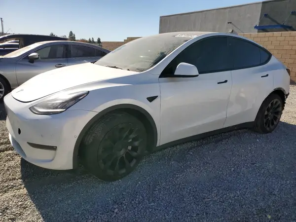 7SAYGAEE6NF456296 2022 TESLA MODEL Y - Image 1