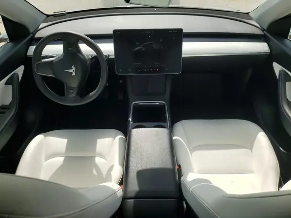 7SAYGAEE6NF464656 2022 TESLA MODEL Y - Image 8