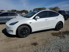 7SAYGAEE6NF489864 2022 TESLA MODEL Y