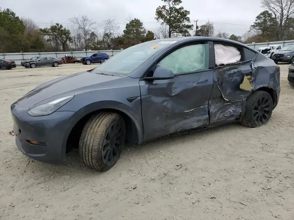 7SAYGAEE6NF523835 2022 TESLA MODEL Y - Image 1