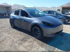 7SAYGAEE6NF551408 2022 TESLA MODEL Y