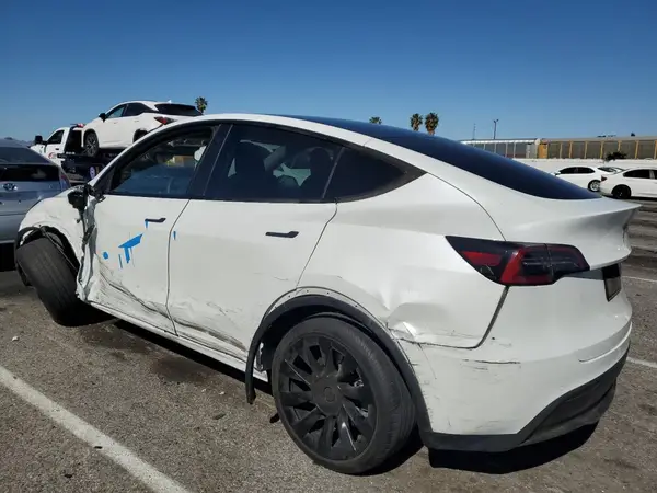 7SAYGAEE6NF554003 2022 TESLA MODEL Y - Image 2
