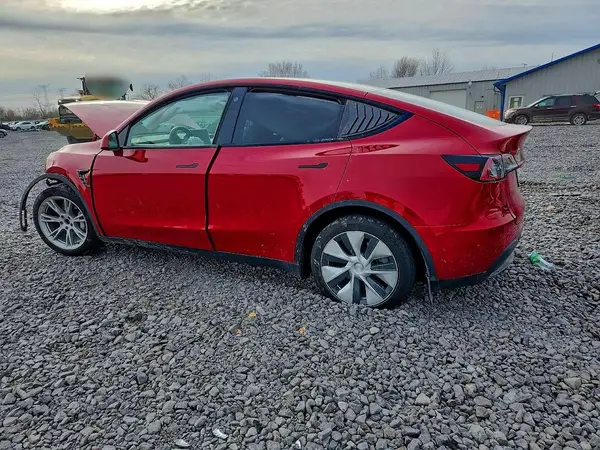 7SAYGAEE6PF600562 2023 TESLA MODEL Y - Image 2