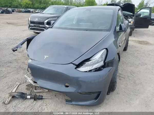 7SAYGAEE6PF611190 2023 TESLA MODEL Y - Image 2