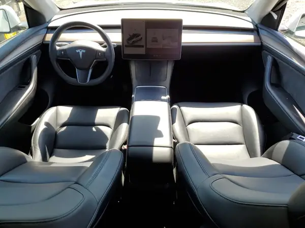 7SAYGAEE6PF614509 2023 TESLA MODEL Y - Image 8