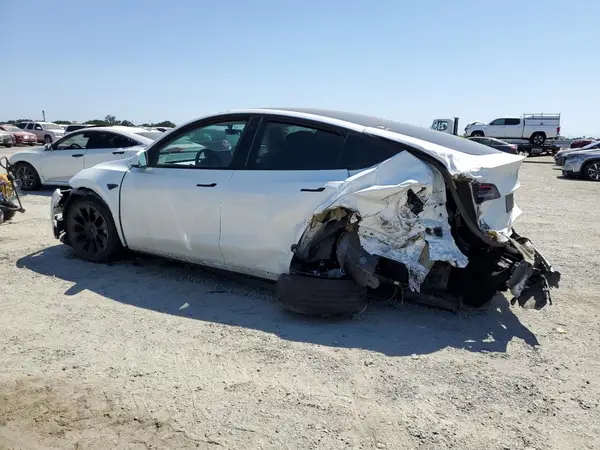 7SAYGAEE6PF641953 2023 TESLA MODEL Y - Image 2