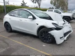7SAYGAEE6PF662625 2023 TESLA MODEL Y