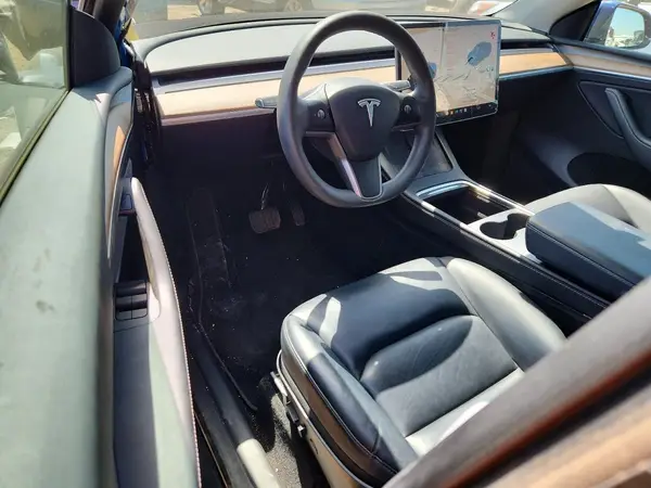 7SAYGAEE6PF668960 2023 TESLA MODEL Y - Image 8