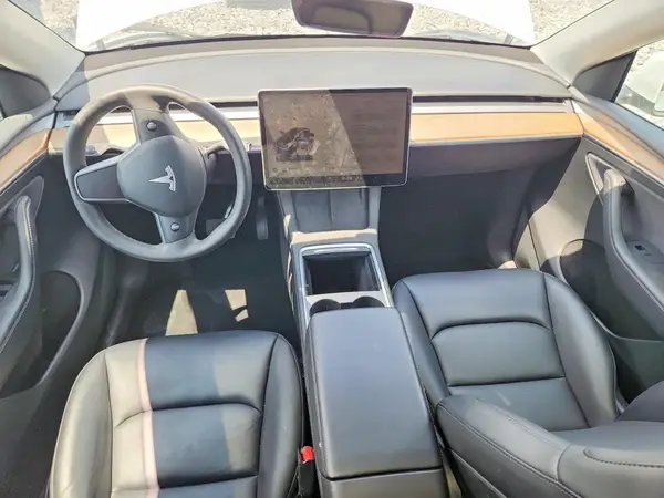 7SAYGAEE6PF669512 2023 TESLA MODEL Y - Image 8