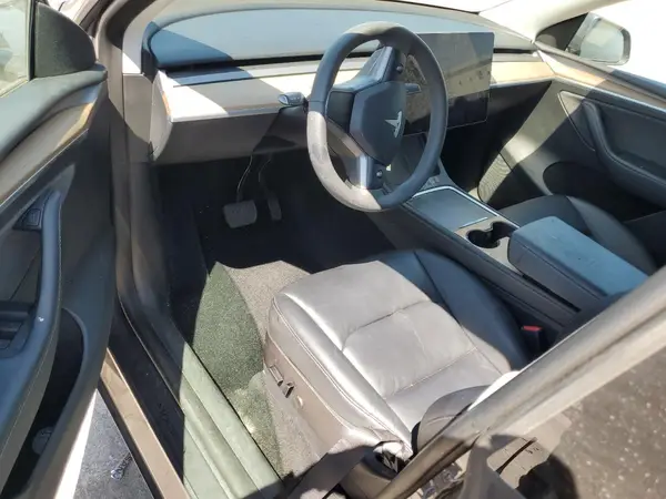 7SAYGAEE6PF710527 2023 TESLA MODEL Y - Image 8
