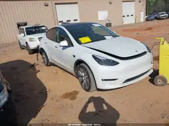 7SAYGAEE6PF758870 2023 TESLA MODEL Y