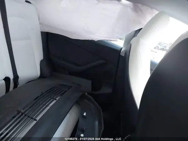 7SAYGAEE6PF768394 2023 TESLA MODEL Y - Image 8