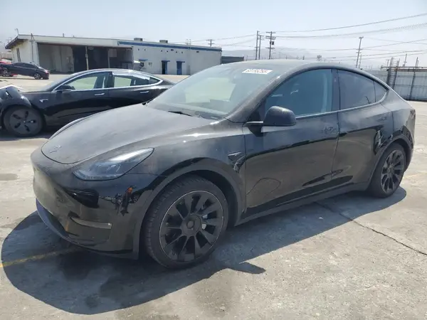 7SAYGAEE6PF796339 2023 TESLA MODEL Y - Image 1