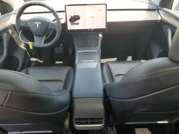7SAYGAEE6PF796339 2023 TESLA MODEL Y - Image 8