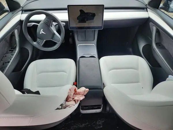 7SAYGAEE6PF855728 2023 TESLA MODEL Y - Image 8