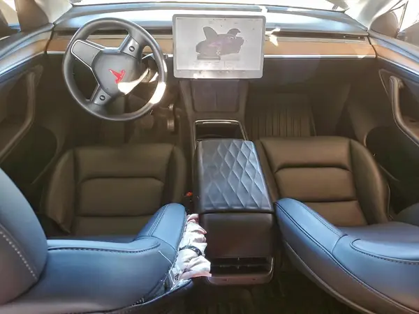 7SAYGAEE6PF869970 2023 TESLA MODEL Y - Image 8