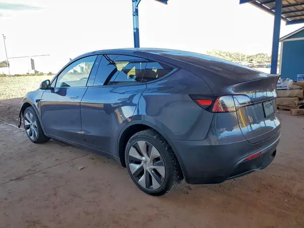 7SAYGAEE6PF882847 2023 TESLA MODEL Y - Image 2
