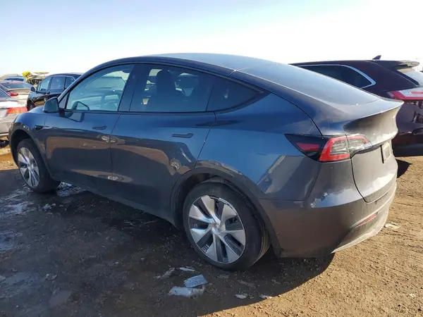 7SAYGAEE6PF888759 2023 TESLA MODEL Y - Image 2