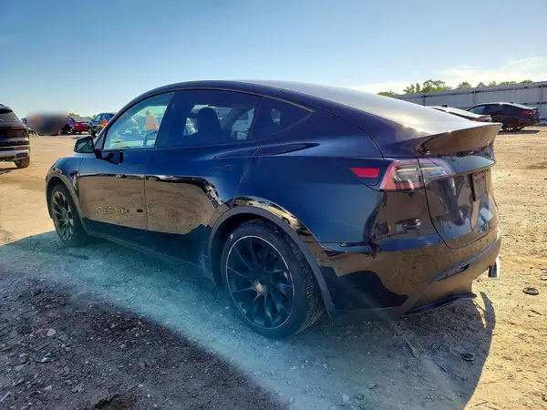 7SAYGAEE6PF924868 2023 TESLA MODEL Y - Image 2
