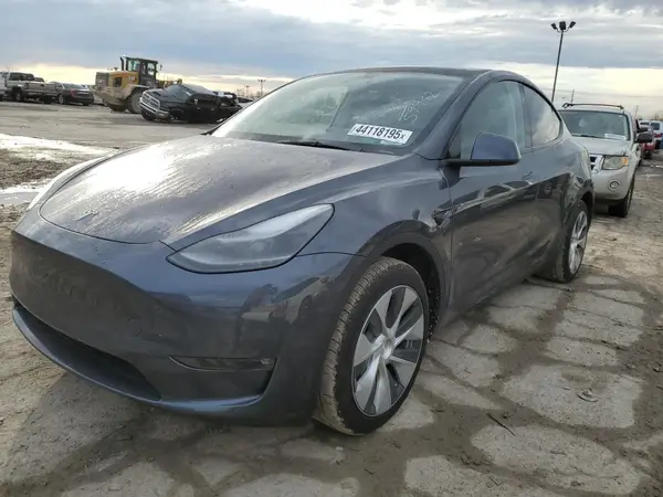 7SAYGAEE6PF965842 2023 TESLA MODEL Y - Image 1