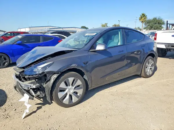 7SAYGAEE6PF967669 2023 TESLA MODEL Y - Image 1
