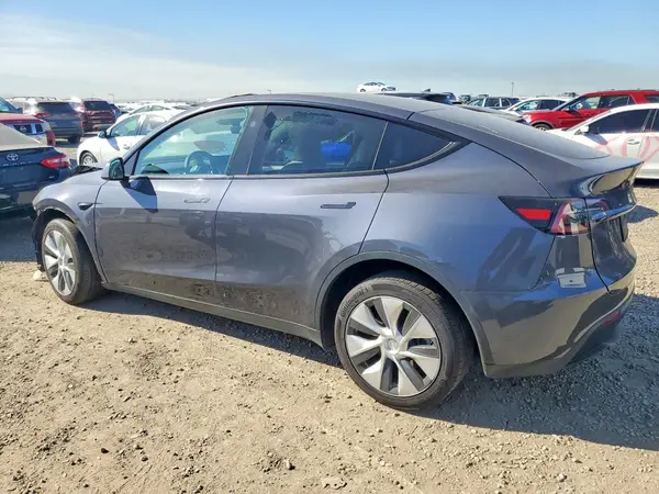 7SAYGAEE6PF967669 2023 TESLA MODEL Y - Image 2