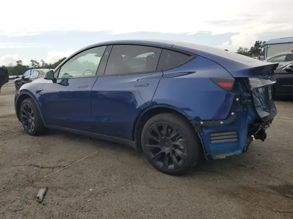 7SAYGAEE6PF972113 2023 TESLA MODEL Y - Image 2