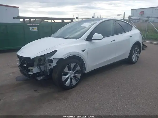 7SAYGAEE6RF066823 2024 TESLA MODEL Y - Image 2