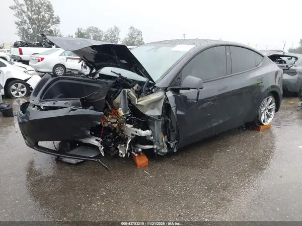 7SAYGAEE6RF066918 2024 TESLA MODEL Y - Image 2