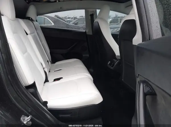 7SAYGAEE6RF066918 2024 TESLA MODEL Y - Image 8