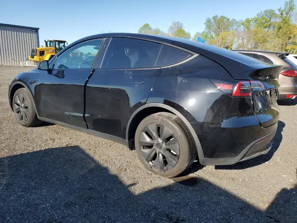 7SAYGAEE6RF106267 2024 TESLA MODEL Y - Image 2