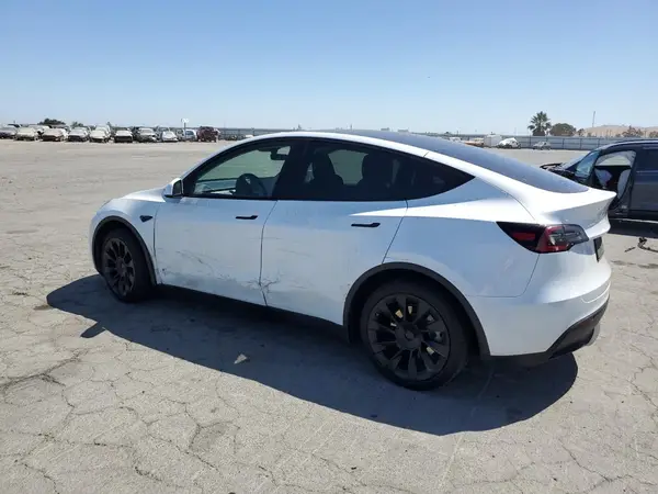 7SAYGAEE6RF149068 2024 TESLA MODEL Y - Image 2