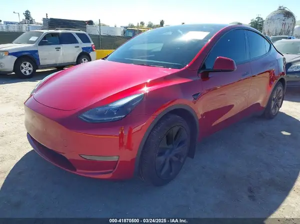 7SAYGAEE6RF152066 2024 TESLA MODEL Y - Image 2