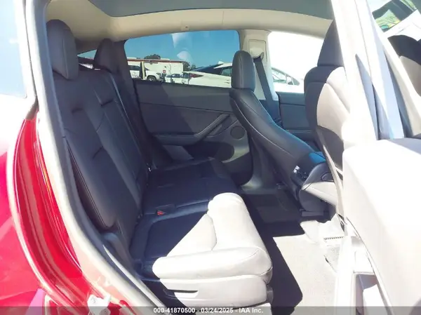 7SAYGAEE6RF152066 2024 TESLA MODEL Y - Image 8