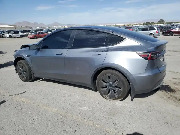 7SAYGAEE6RF168333 2024 TESLA MODEL Y - Image 2