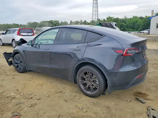7SAYGAEE6RF180059 2024 TESLA MODEL Y - Image 2