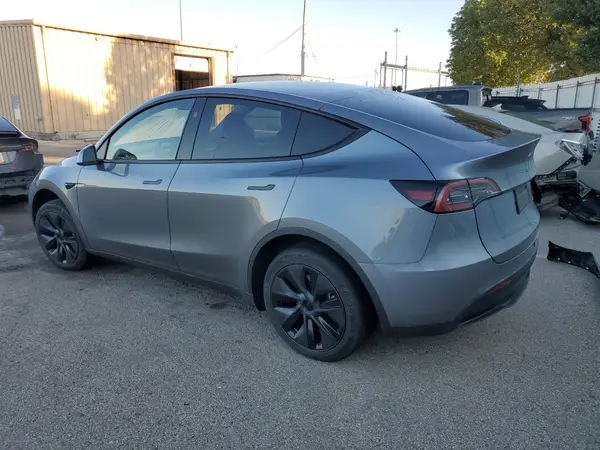 7SAYGAEE6RF202786 2024 TESLA MODEL Y - Image 2