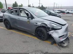 7SAYGAEE6SF219870 2025 TESLA MODEL Y