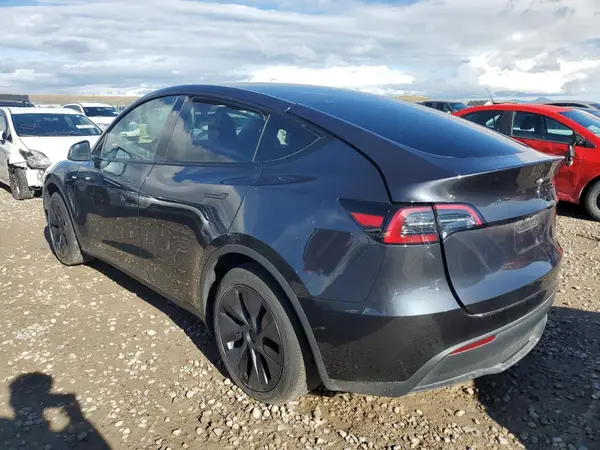 7SAYGAEE6SF252755 2025 TESLA MODEL Y - Image 2
