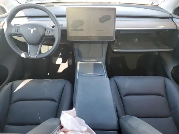 7SAYGAEE6SF252755 2025 TESLA MODEL Y - Image 8