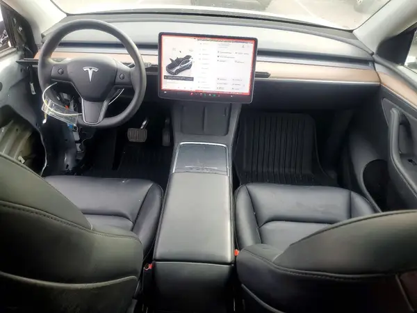 7SAYGAEE6SF278921 2025 TESLA MODEL Y - Image 8