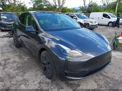 7SAYGAEE6SF292186 2025 TESLA MODEL Y