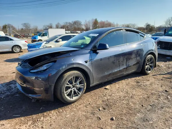 7SAYGAEE6SF296500 2025 TESLA MODEL Y - Image 1