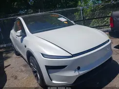 7SAYGAEE6TF604122 2026 TESLA MODEL Y